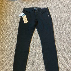 NWT Silver Aiko jeans